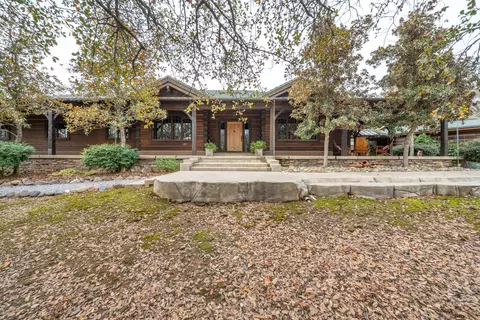 15900 El Camino Robles Rd, Redding, CA 96001