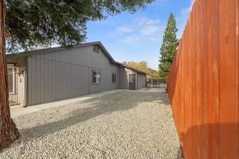 Exterior - 6645 Waterford Dr, Redding, CA 96001 photo 11 of 12