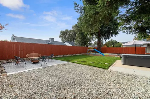 Exterior - 6645 Waterford Dr, Redding, CA 96001 photo 10 of 12