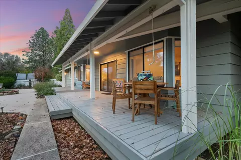 Exterior - 20766 Cattle Dr, Redding, CA 96003 photo 19 of 37