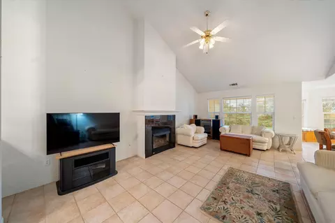 6684 Riata Dr, Redding, CA 96002 photo 8