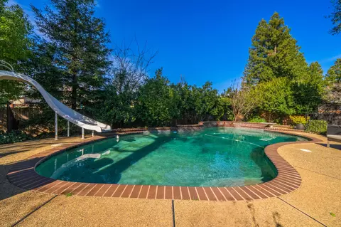 4610 Saratoga Dr, Redding, CA 96002 photo 37