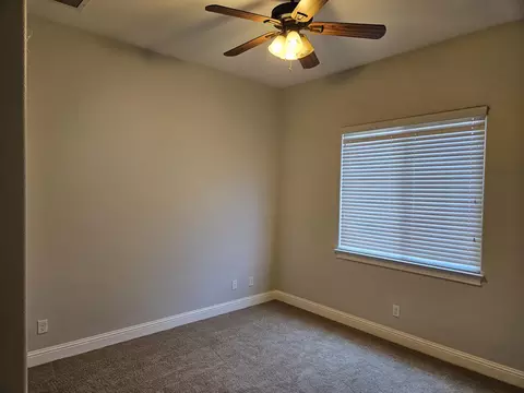 Bedroom - 3491 Lemurian Rd, Redding, CA 96002 photo 3 of 3