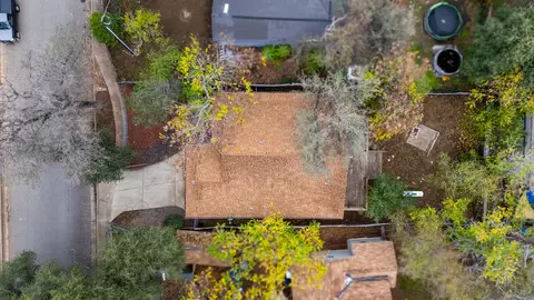 View/Area - 3035 West St, Redding, CA 96001 photo 2 of 4