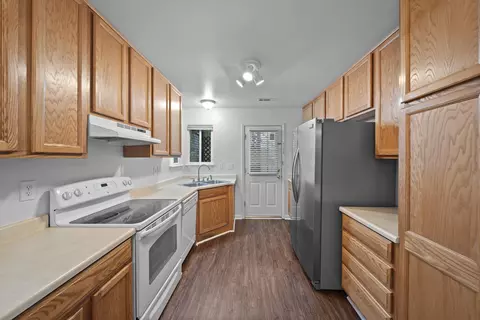 Kitchen - 3035 West St, Redding, CA 96001 photo 1 of 3