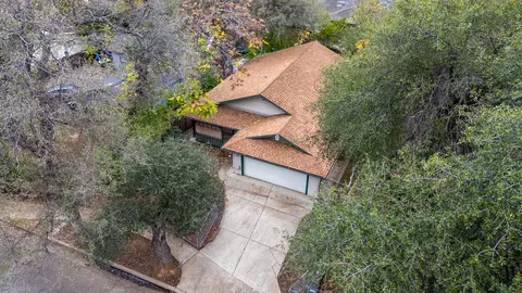 View/Area - 3035 West St, Redding, CA 96001 photo 4 of 4