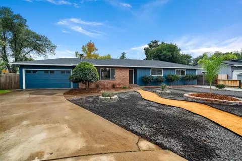 595 Rafael St, Redding, CA 96002 photo 5