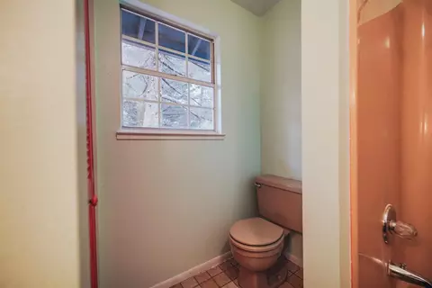 Bath - 51 Pleasant Dr, Lewiston, CA 96052 photo 4 of 4