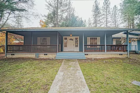 Exterior - 51 Pleasant Dr, Lewiston, CA 96052 photo 3 of 16