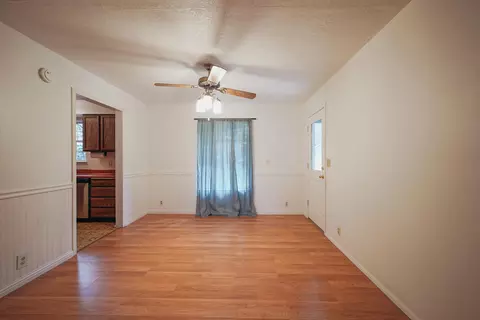 Living - 51 Pleasant Dr, Lewiston, CA 96052 photo 6 of 7