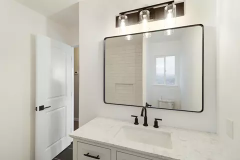 4750 Enchanted Way, Redding, CA 96001 photo 14