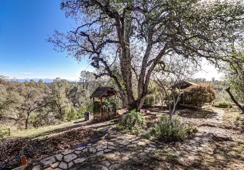 4750 Enchanted Way, Redding, CA 96001 photo 30