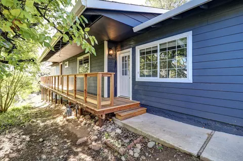 4750 Enchanted Way, Redding, CA 96001 photo 4