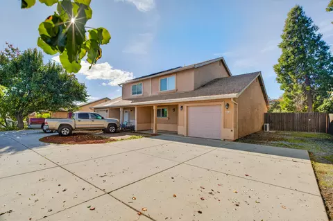 Exterior - 1000 Monterra Ln, Redding, CA 96002 photo 1 of 6