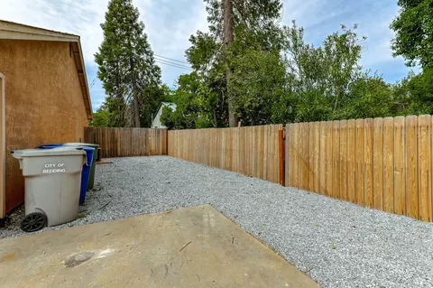 Exterior - 1000 Monterra Ln, Redding, CA 96002 photo 6 of 6
