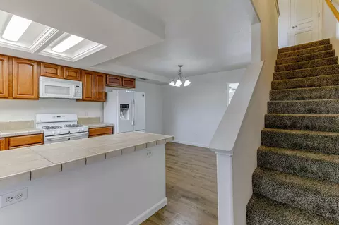 Entry Way - 1000 Monterra Ln, Redding, CA 96002 photo 2 of 3