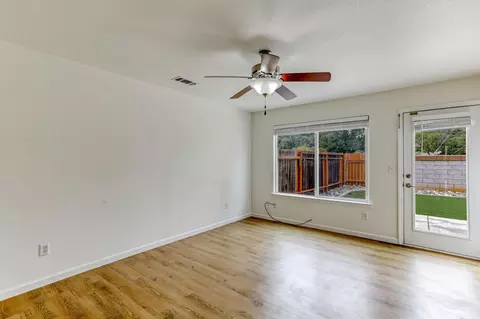 Living - 1000 Monterra Ln, Redding, CA 96002 photo 2 of 3