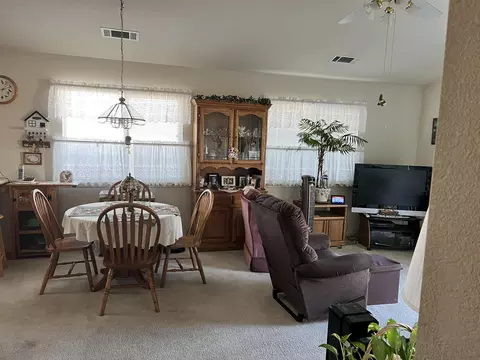 624 Volcano View Trl, Redding, CA 96003 photo 4