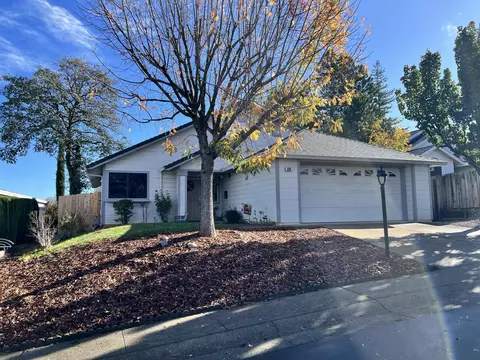 624 Volcano View Trl, Redding, CA 96003