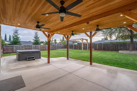 418 Moonstone Way, Redding, CA 96003 photo 18