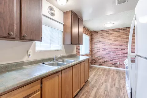 Kitchen - 6874 Weeks Rd, Redding, CA 96002 photo 2 of 2