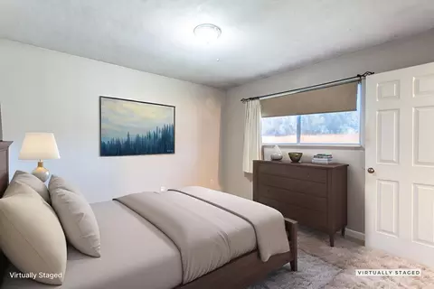 Bedroom - 6874 Weeks Rd, Redding, CA 96002 photo 1 of 6