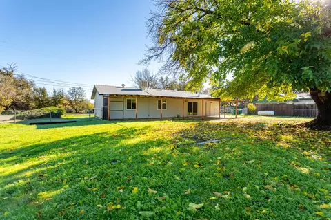 Exterior - 6874 Weeks Rd, Redding, CA 96002 photo 7 of 9