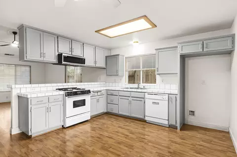 Kitchen - 258 Vail Dr, Chico, CA 95973 photo 2 of 2