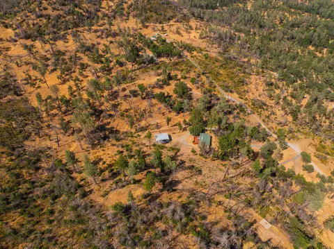 View/Area - 14058 Windfall Dr, Redding, CA 96003 photo 5 of 14