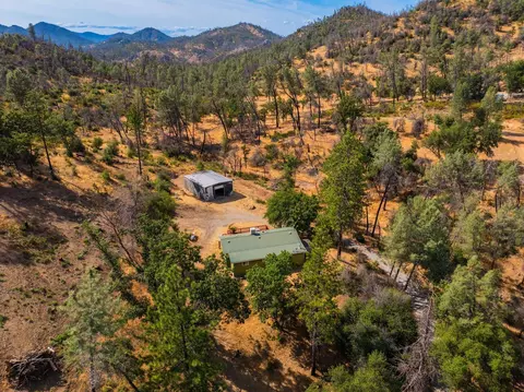 View/Area - 14058 Windfall Dr, Redding, CA 96003 photo 10 of 14