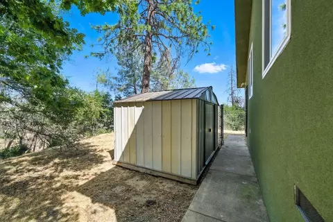 Exterior - 14058 Windfall Dr, Redding, CA 96003 photo 10 of 10