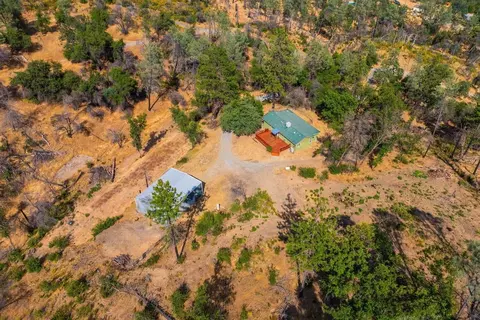 View/Area - 14058 Windfall Dr, Redding, CA 96003 photo 2 of 14