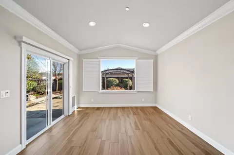 Living - 3375 Karuk Ave, Redding, CA 96002 photo 6 of 6