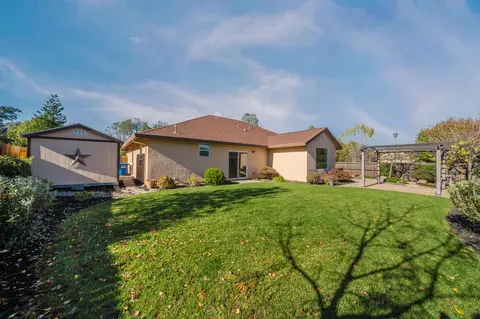 Exterior - 3375 Karuk Ave, Redding, CA 96002 photo 2 of 12