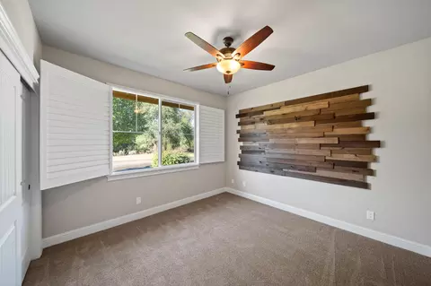 Bedroom - 3375 Karuk Ave, Redding, CA 96002 photo 3 of 5