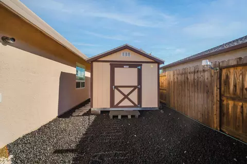 Exterior - 3375 Karuk Ave, Redding, CA 96002 photo 6 of 12
