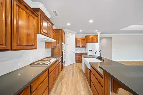 Kitchen - 3375 Karuk Ave, Redding, CA 96002 photo 1 of 3