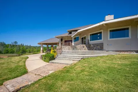 Exterior - 26602 Snider Ranch Rd, Oak Run, CA 96069 photo 5 of 18