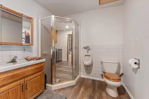 Bath - 26602 Snider Ranch Rd, Oak Run, CA 96069 photo 3 of 3