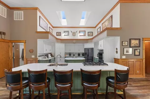 Kitchen - 26602 Snider Ranch Rd, Oak Run, CA 96069 photo 2 of 4
