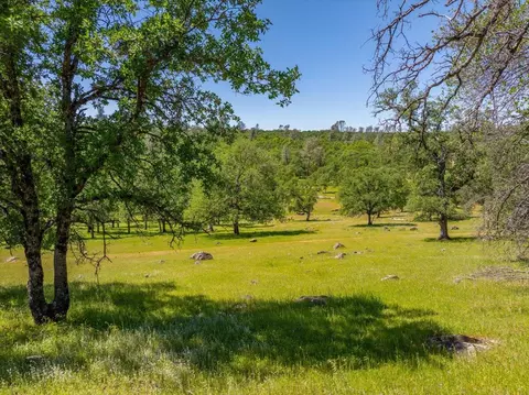 Exterior - 26602 Snider Ranch Rd, Oak Run, CA 96069 photo 16 of 18