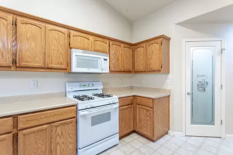 3896 Cambria Dr, Redding, CA 96002 photo 6
