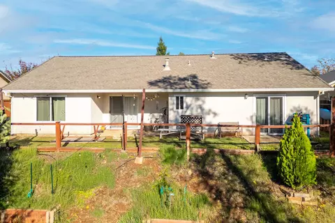 3896 Cambria Dr, Redding, CA 96002 photo 21
