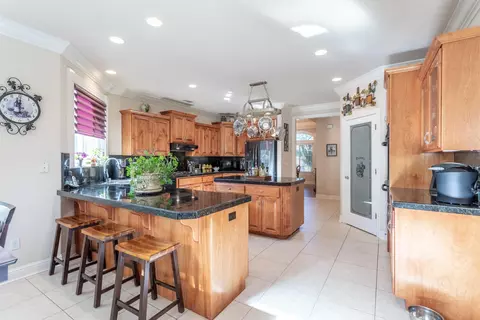 Kitchen - 2877 Green Riffle Rd, Redding, CA 96002 photo 3 of 3