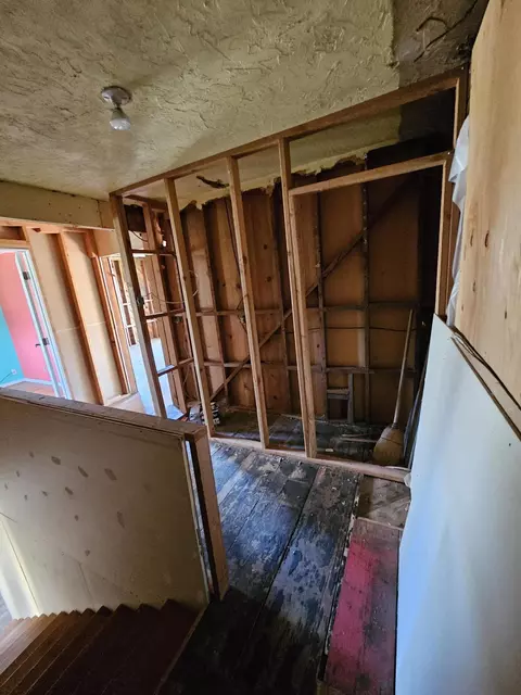 Entry Way - 10559 Second St, Shasta, CA 96087 photo 2 of 3