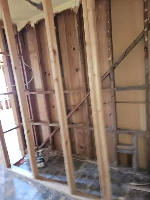 Bath - 10559 Second St, Shasta, CA 96087 photo 3 of 3