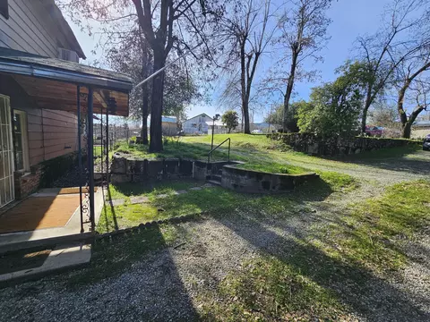 Exterior - 10559 Second St, Shasta, CA 96087 photo 5 of 9