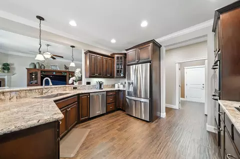Kitchen - 2110 Cilantro Dr, Redding, CA 96003 photo 3 of 7