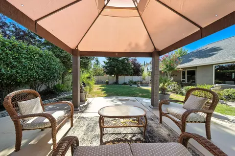 Exterior - 2110 Cilantro Dr, Redding, CA 96003 photo 9 of 13