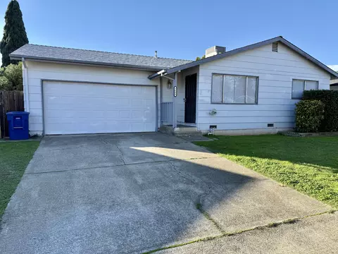 3688 Polaris Way, Redding, CA 96002